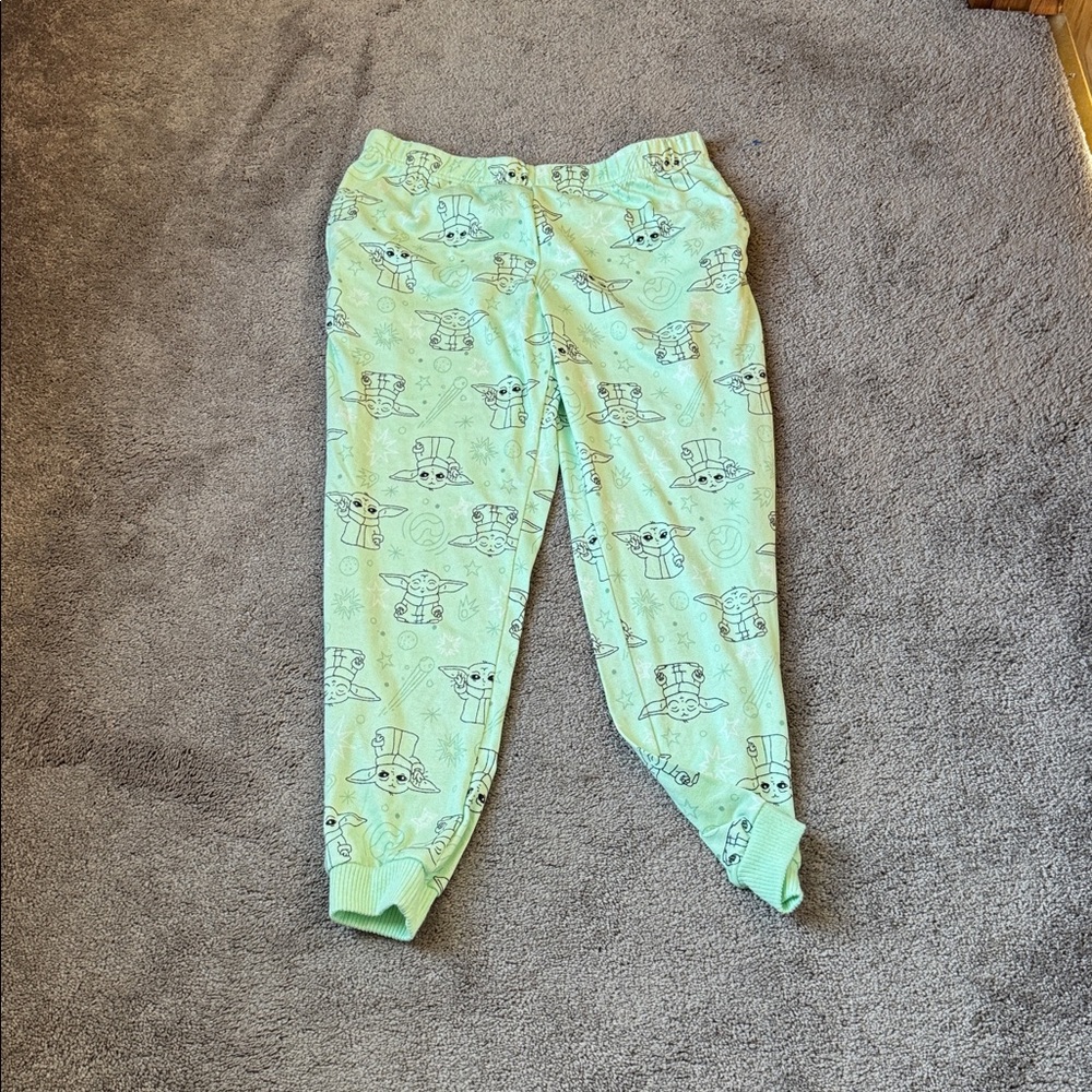 Star Wars Yoda Green "This Is My Good Side" Pajama Set SIZE M - Picture 6 of 8